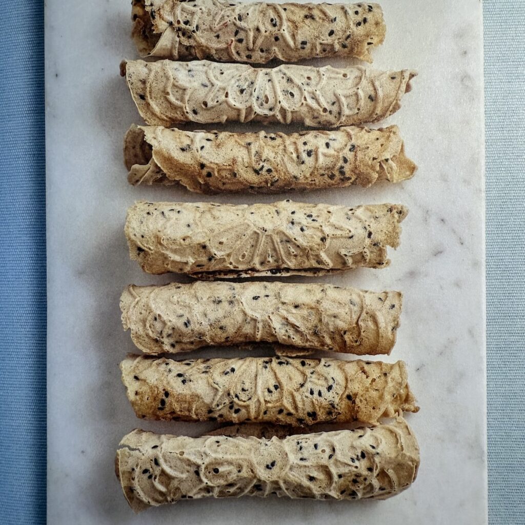 Lao rolled wafer cookies