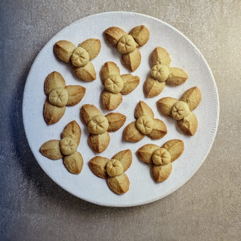 Thai shortbread